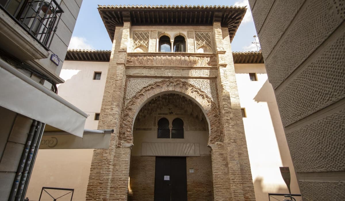 Qué visitar en Granada - Corral del Carbón