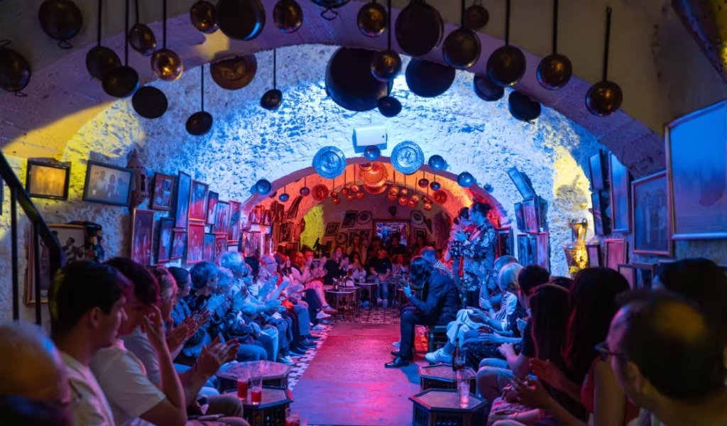 En las cuevas de Sacromonte se originaron las zambras